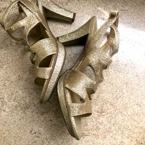 Naturalizer sparkly gold heels size 8.5, worn once